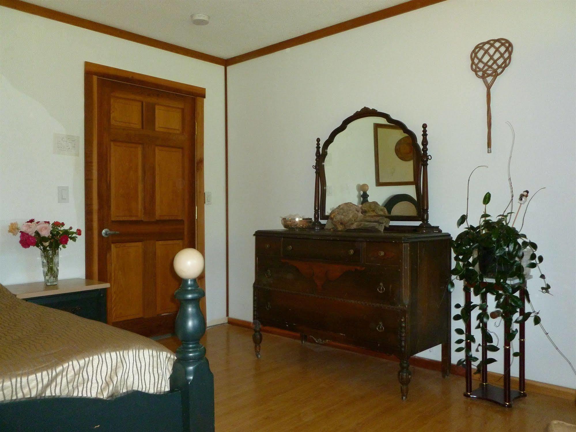 Harrison Hammond House Farmstay Harrison Mills Eksteriør bilde