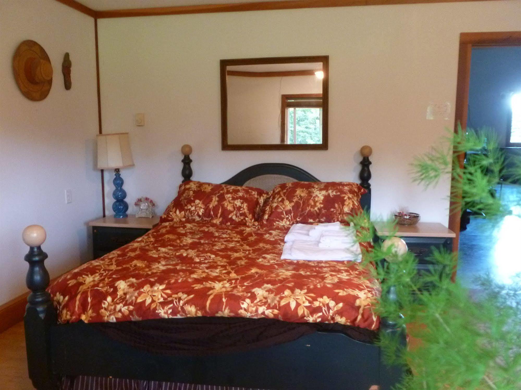 Harrison Hammond House Farmstay Harrison Mills Eksteriør bilde
